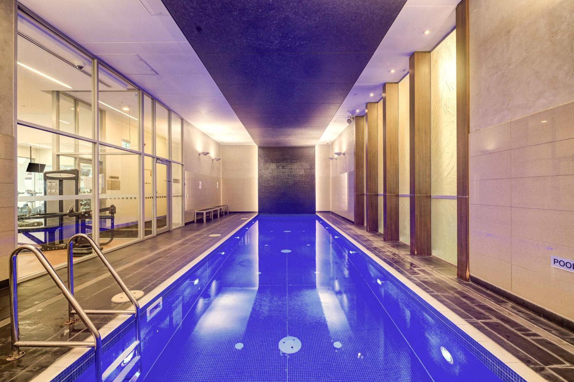 Mega Style Apartments Mainpoint Melbourne Luaran gambar